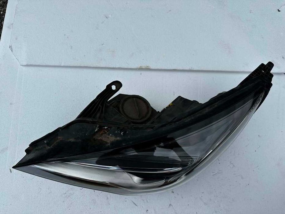 Far stanga  dreapta cu lupa Opel Astra K 39047200 662588537