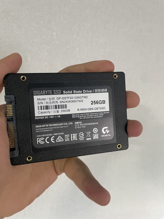 Продам SSD на 256GB