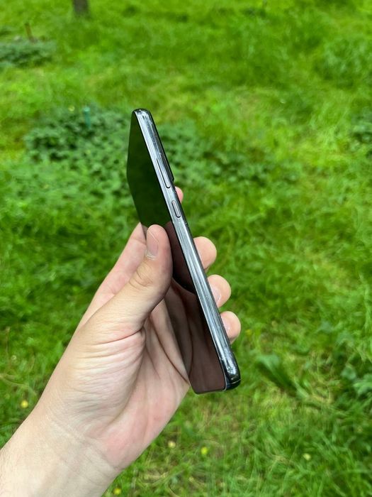 Samsung s22 plus  5G  256gb