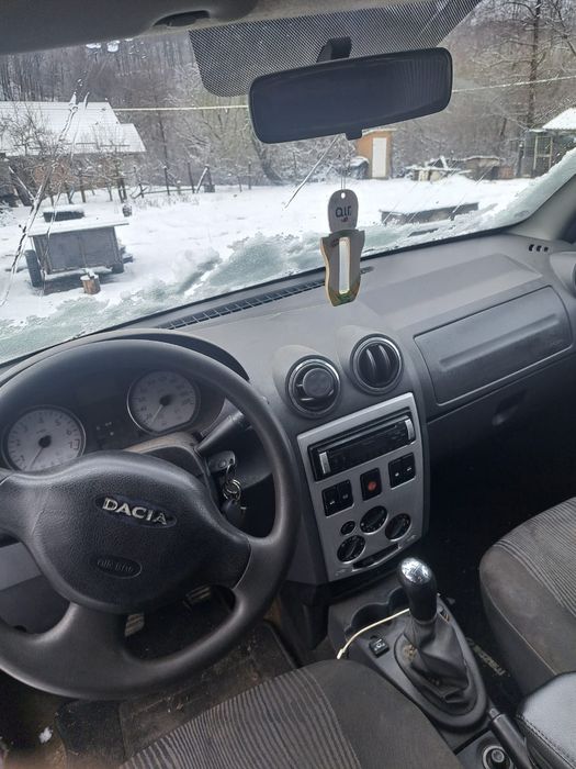 Vând Logan 2005 in stare buna de functionare