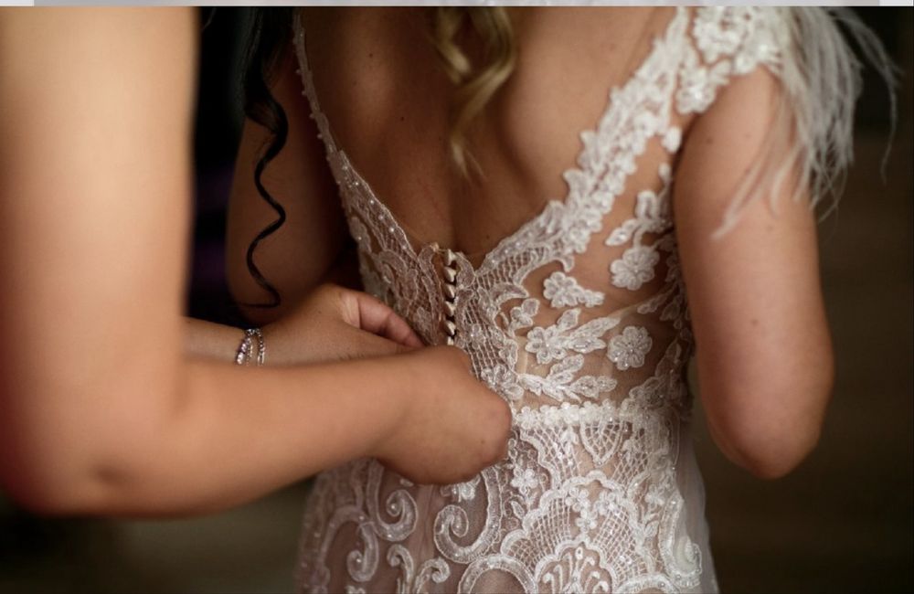 Vand rochie de mireasa