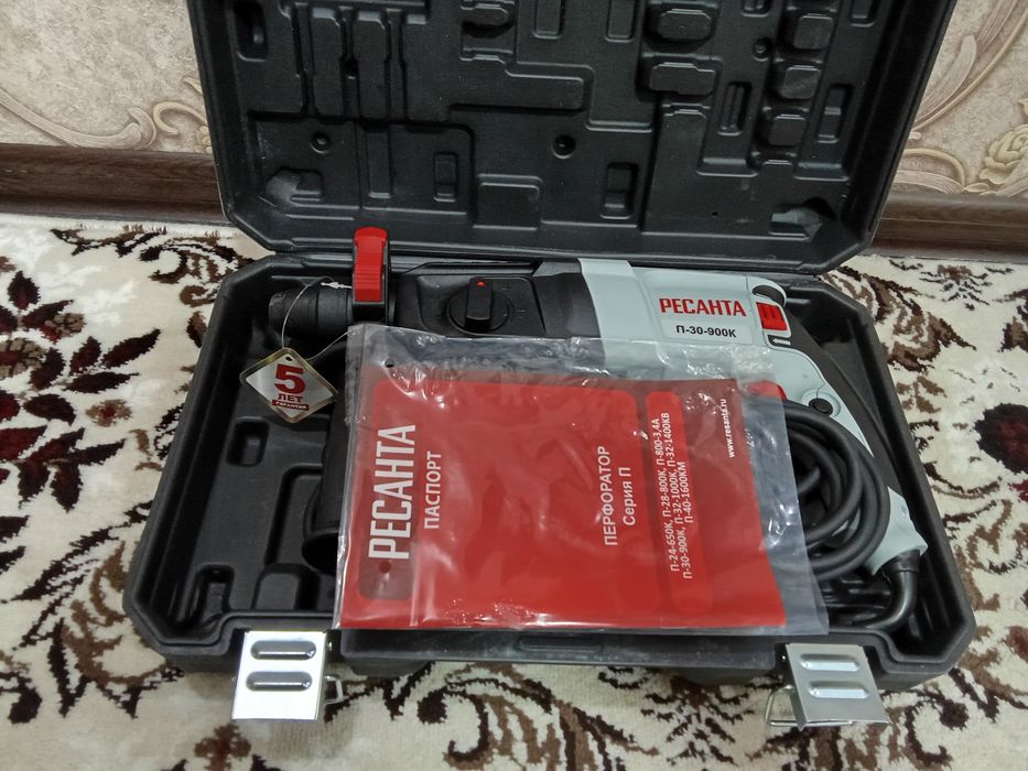 Перфоратор РЕСАНТА П-30 -900К новый