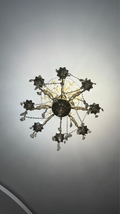 Продам Люстры в хорошем состоянии