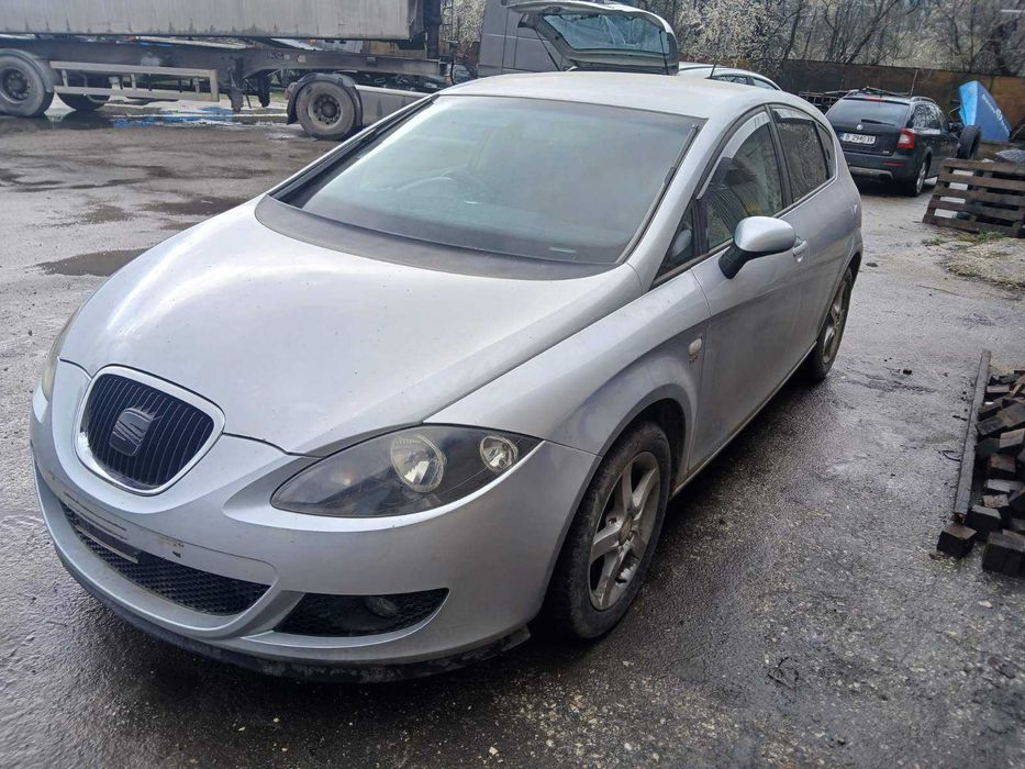 Seat Leon 2.0 tdi, 2007 г дясна дирекция на части