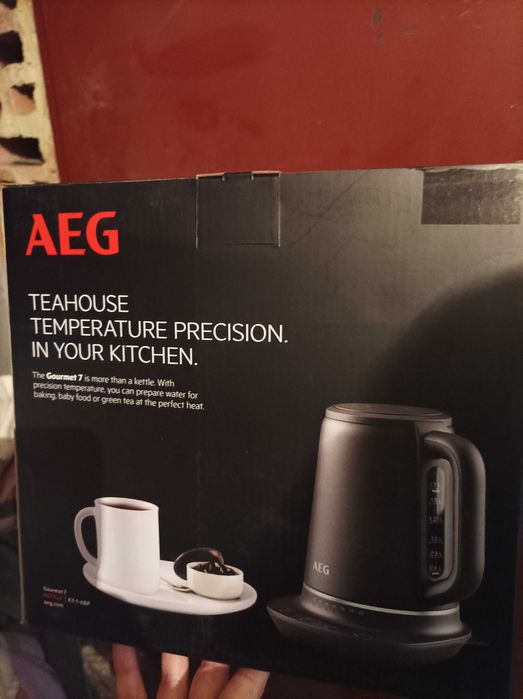 Електрическа кана AEG