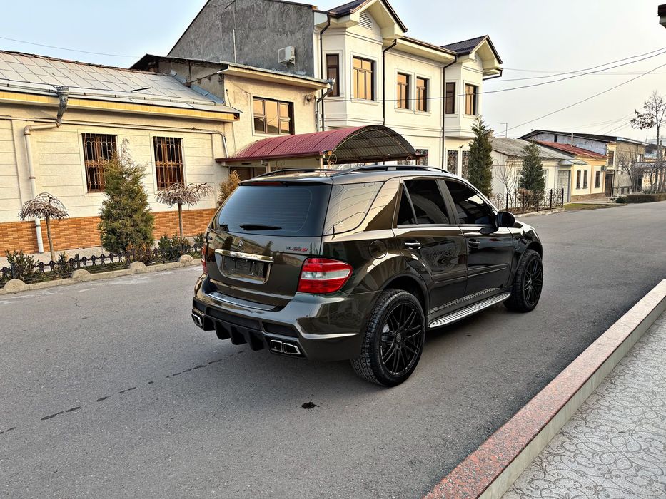 Mersedes ML 63 BRABUS Body Kit Состаяние Идеално Небитая Пробег 168000