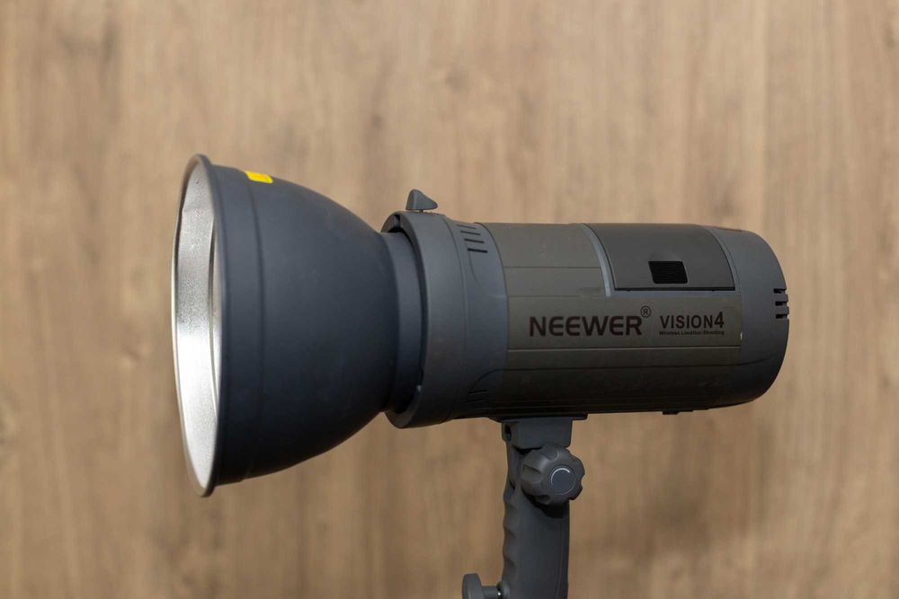 Vand Neewer Vision 4 bliț de studio exterior 300W