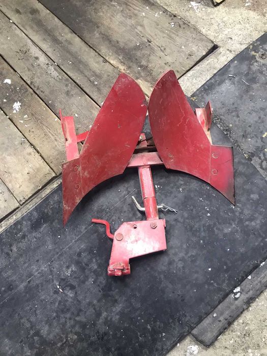 Плуг для культиватора