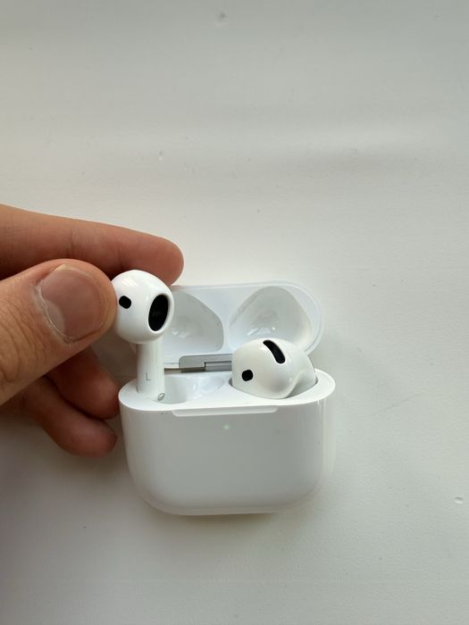 Airpods 4 ANC