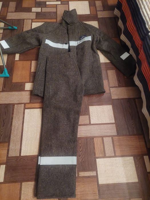 ПРОДАМ НОВЫЙ рабочий костюм