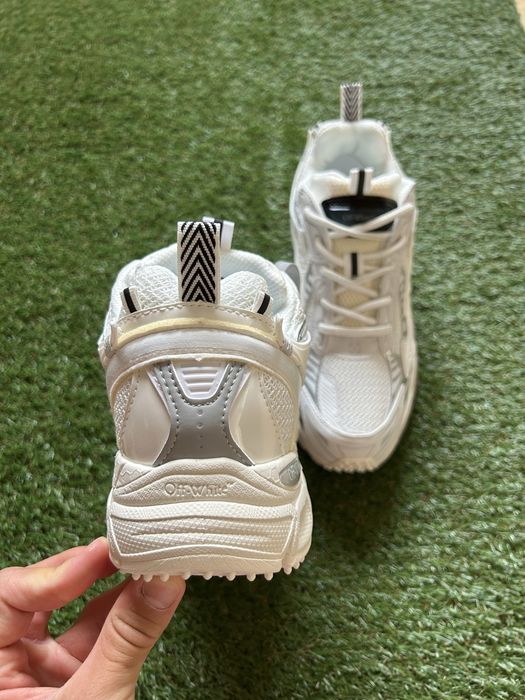 Off white be right back white