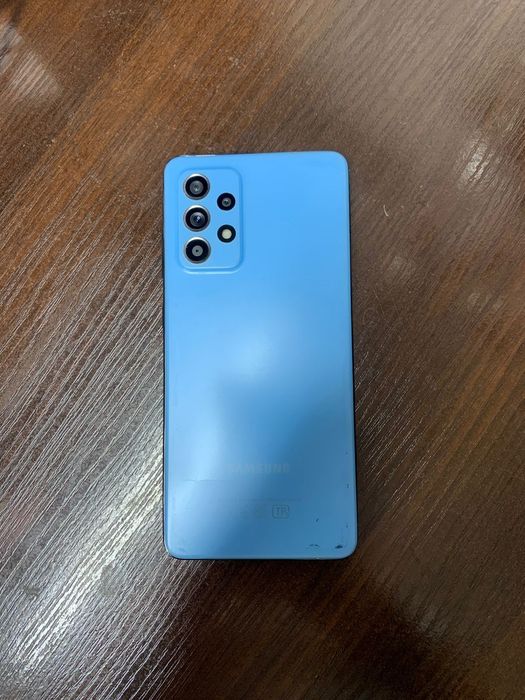 Самсунг а52 в хорошем состоянии