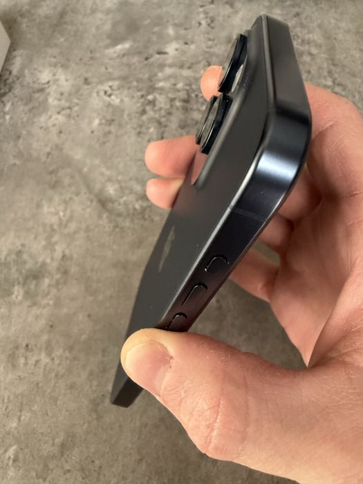 Iphone 15 Pro Blue Titanium