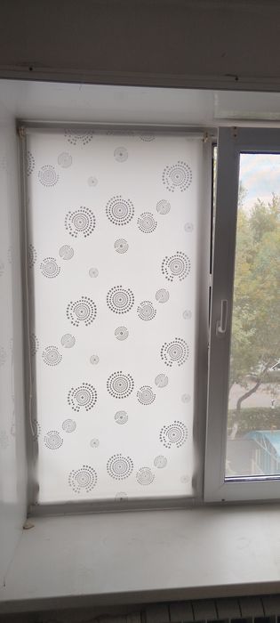 Рол шторы б/у на окна