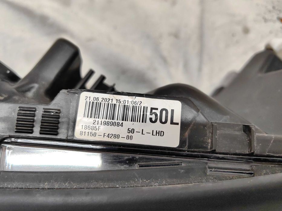 Оригинален фар Тойота  Toyota C-HR Full Led