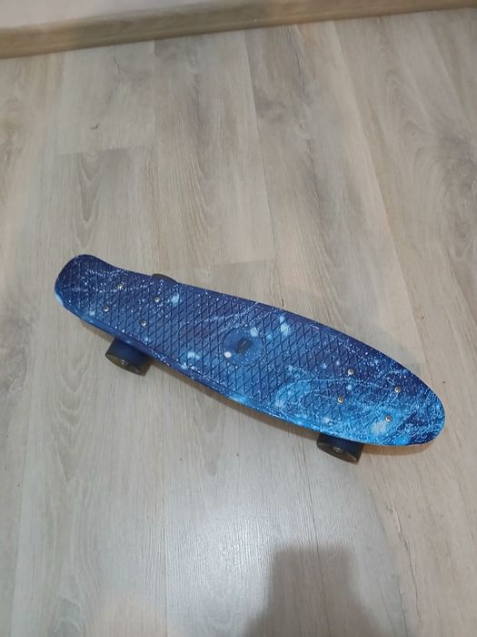 Skatebord albastru