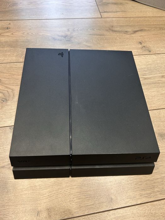 Playstation 4 (ps4)