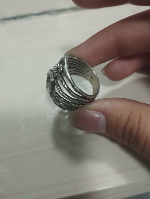 Не обычная колечка чистая серебро