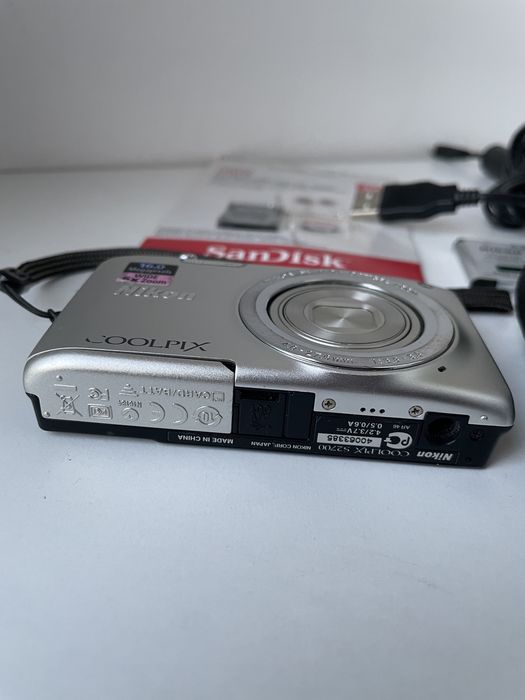 Aparat Foto Digital NIKON COOLPIX S2700 16.0 MegaPixels, SD Card 32GB, Wide 6X Zoom, HD Movie, Digital Point and Shoot Camera