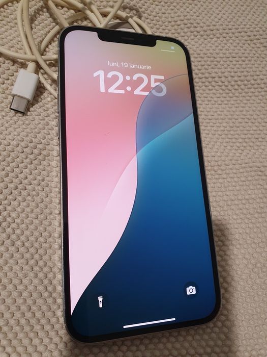 Vând iPhone 12 Pro Max neverlock