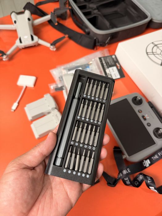 Дрон DJl Mini 4 Pro самая полная комплектация