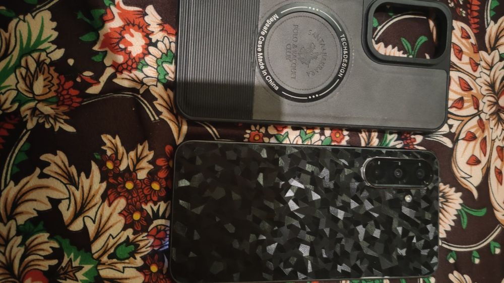 Самсунг А36.5G..128+8