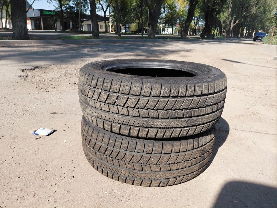 Шины зимние 215/55/16