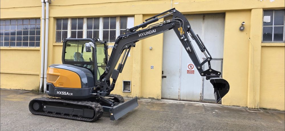 Excavator HYUNDAI HX55A  midi excavator NOU cu ZERO ORE