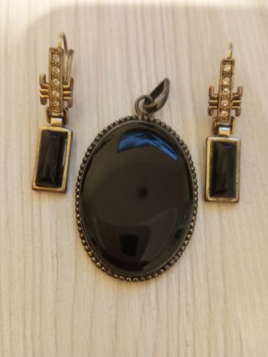 Комплект серьги и кулон