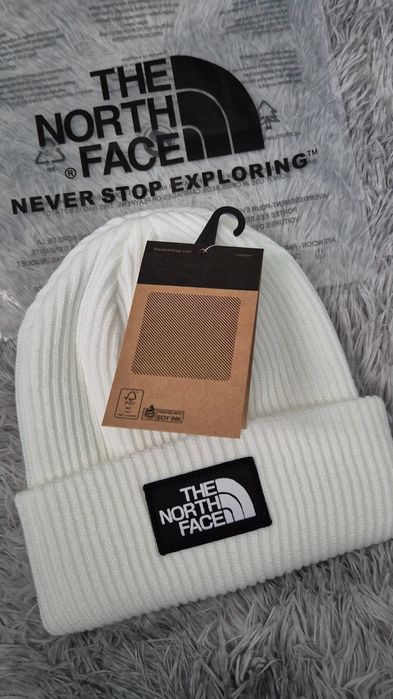 Caciula The North Face alba