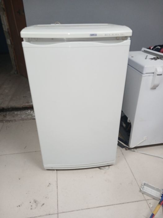 Продам морозильник