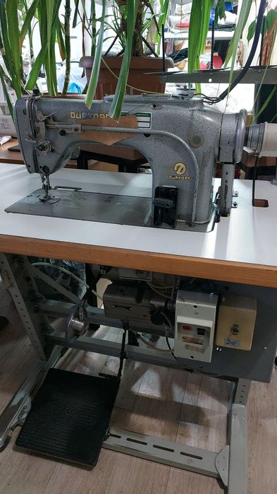 Швейные машины продам.