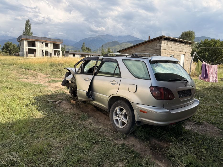 Lexus rx 300 (Битый)
