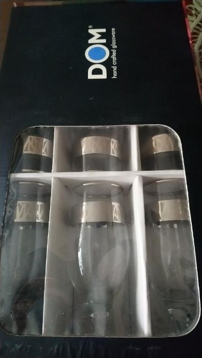 set 6 pahare sampanie/vin semicristal