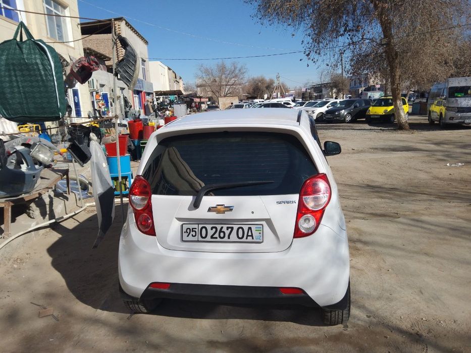 Спарк сатылады. Срочно.