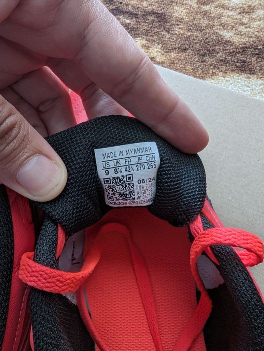 футболни маратонки за зала Adidas