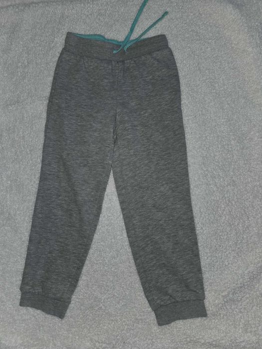 Лот от 4 Детски Панталона - 5-6г