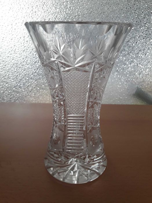 кристална ваза                                             .