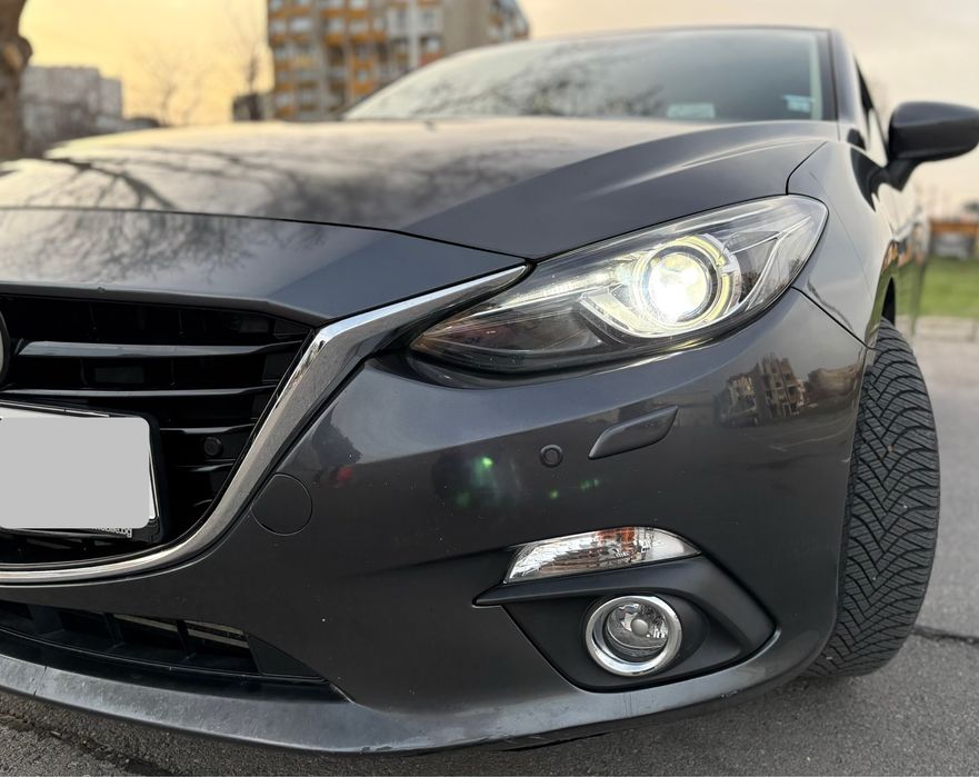 Продавам Мазда 3 skyaktive