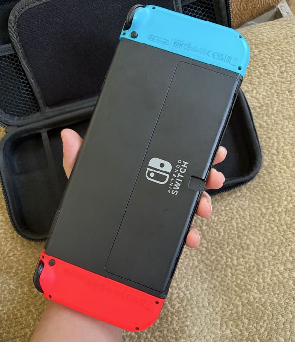 Nintendo Switch Oled 64gb полный идеальный комплект + много игр