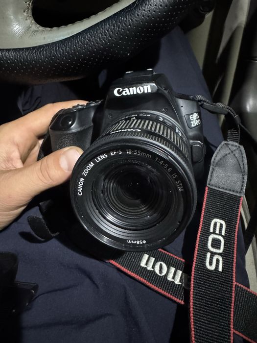 Продам Фотоаппарат Canon EOS250D