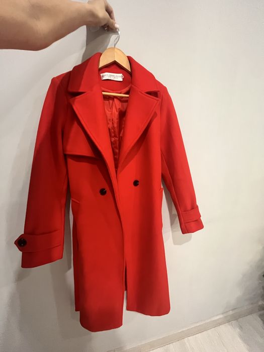 Пальто демисезонное