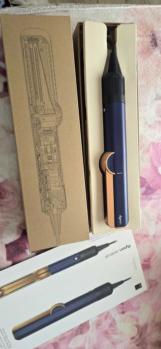 Преса за коса Dyson- 420 лв