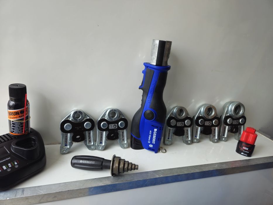 Presă sertizare NovoPress Geberit Aco 103 Plus BT stare ca nou