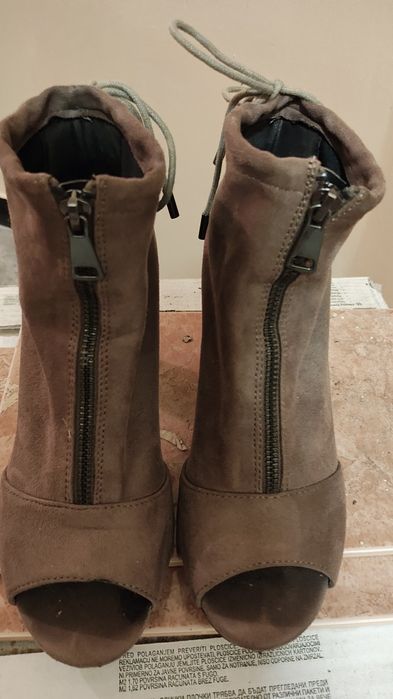 Дамски летни боти