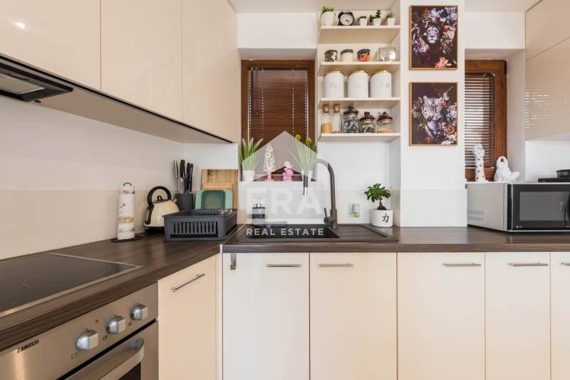 Продава се Къща в Варна, м-т Св. Никола - 258 кв.м за 1324 €/кв.м - Снимка #7