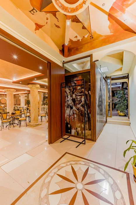 Дава се под наем Заведение в София, Младост 1А - 300 кв.м за 6000 € - Снимка #17