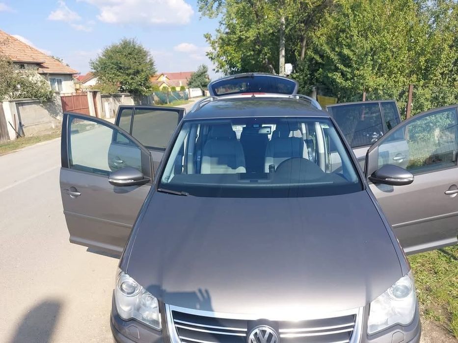 VW TOURAN 2010 DIESEL