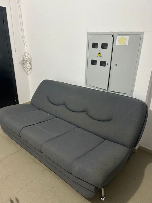 Диван серый нормальном состояние