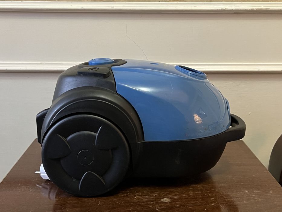 Пылесос LG V-CP742ND